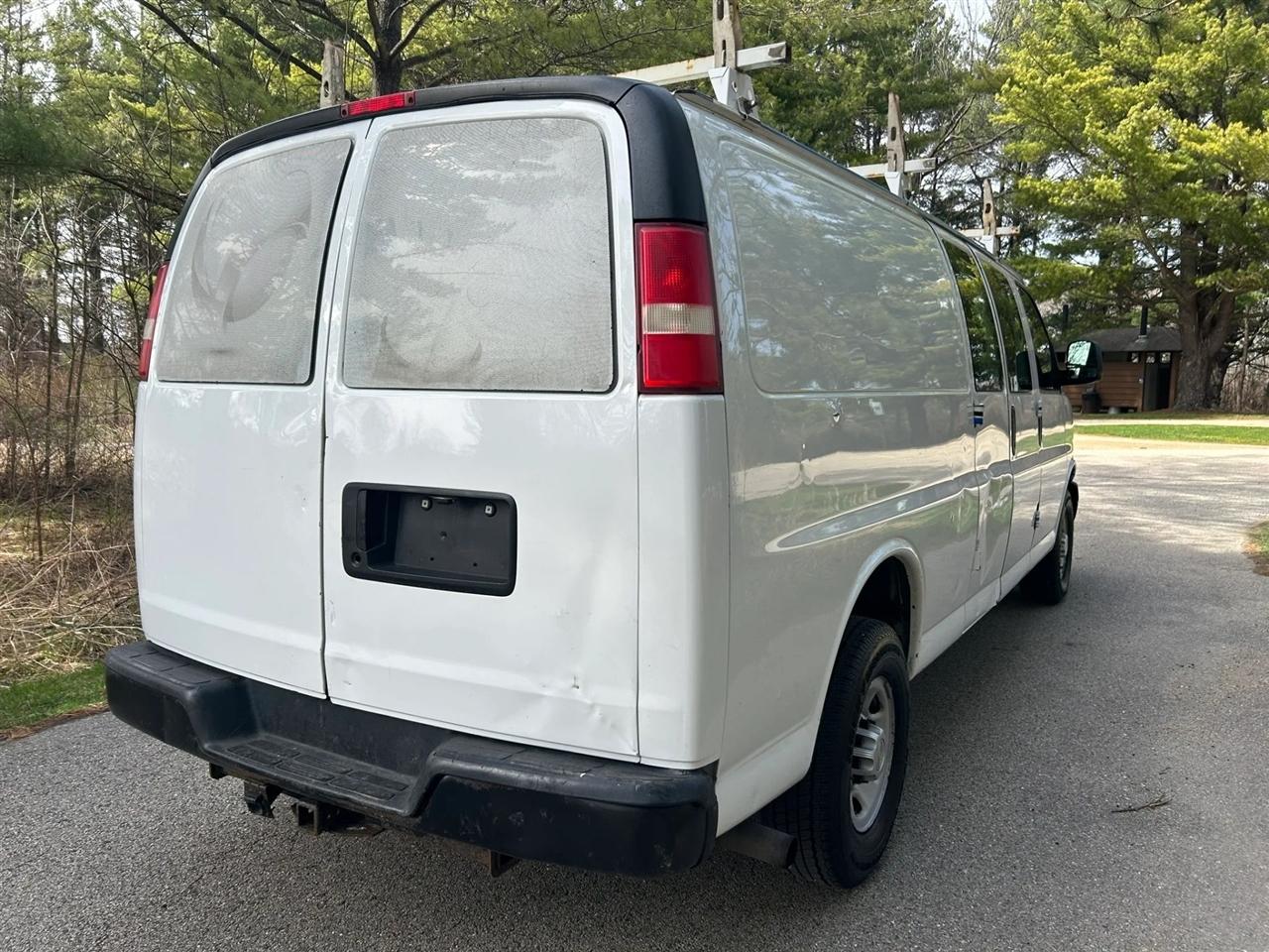 Chevrolet Express  2013