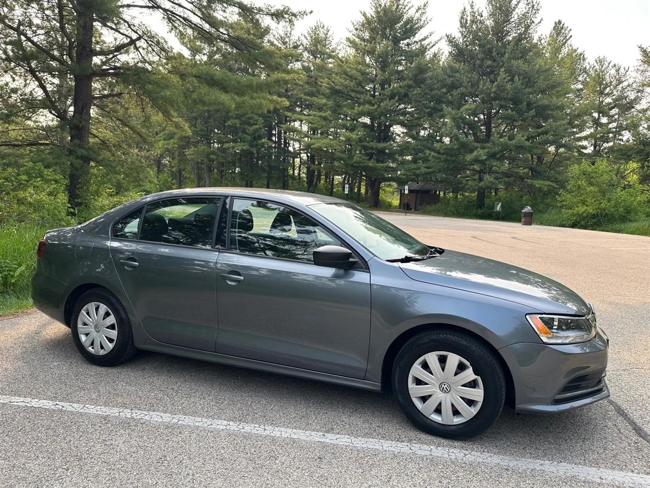 Volkswagen Jetta  2016