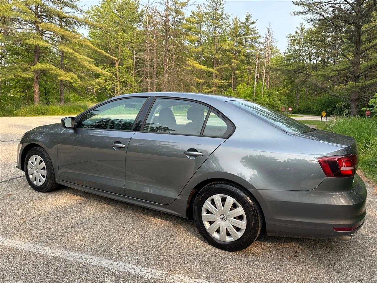 Volkswagen Jetta  2016