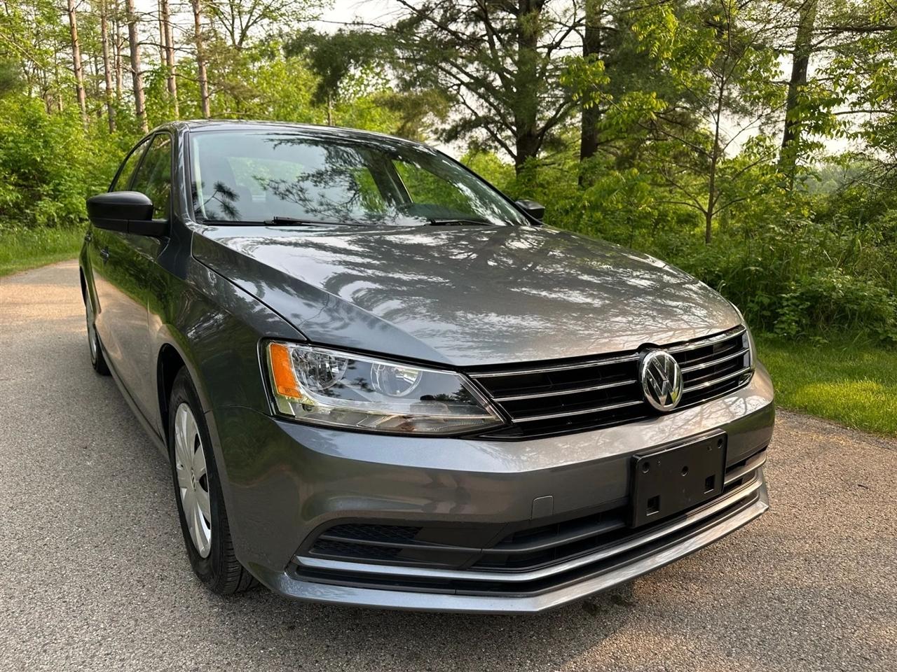 Volkswagen Jetta  2016