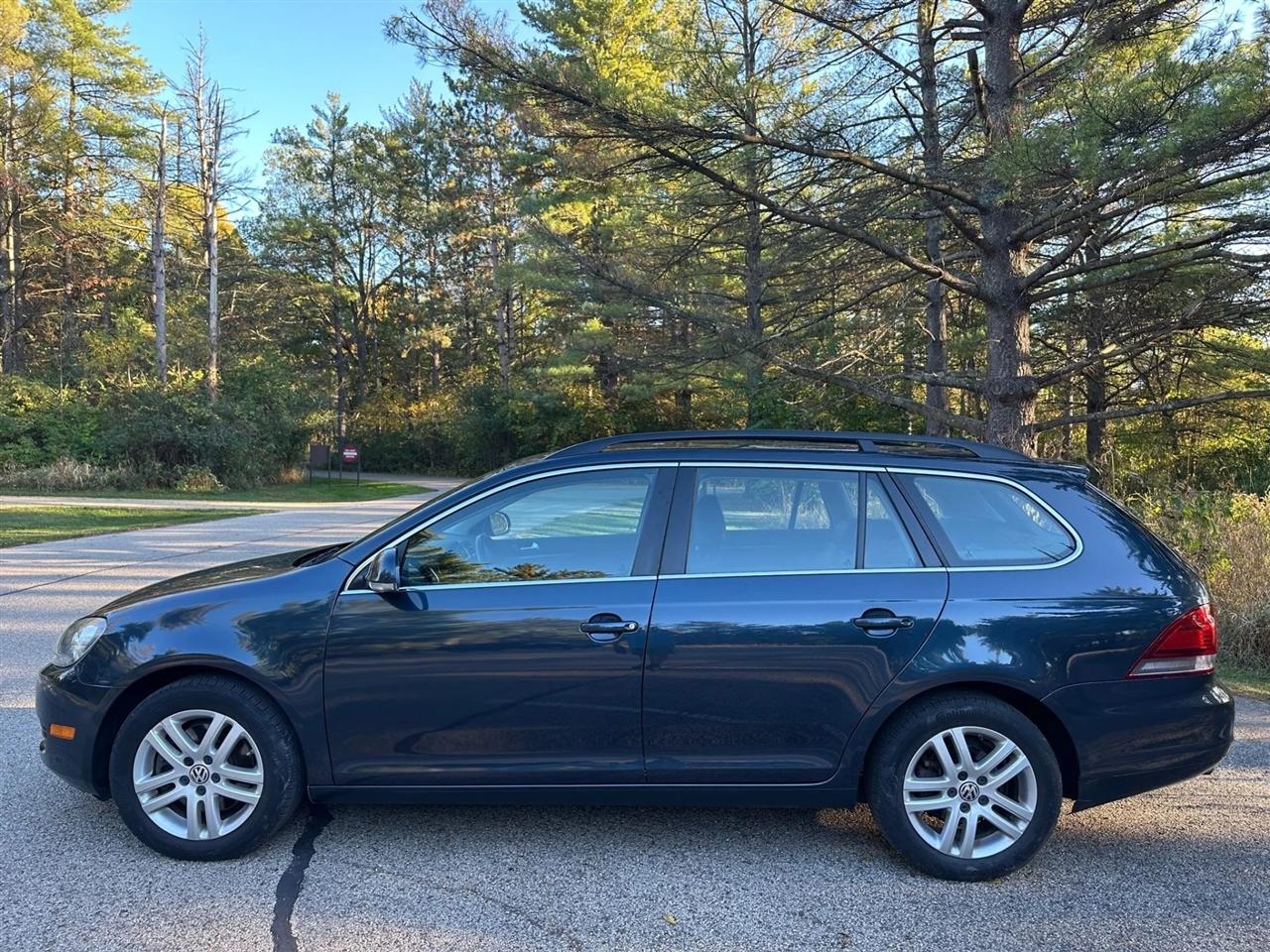 Volkswagen Jetta SportWagen  2010