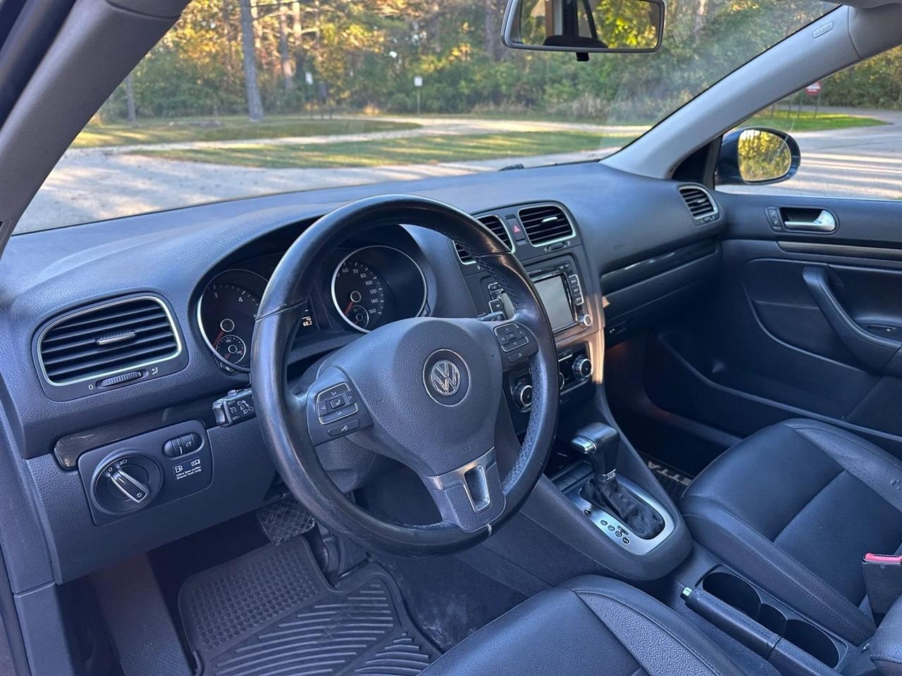 Volkswagen Jetta SportWagen  2010