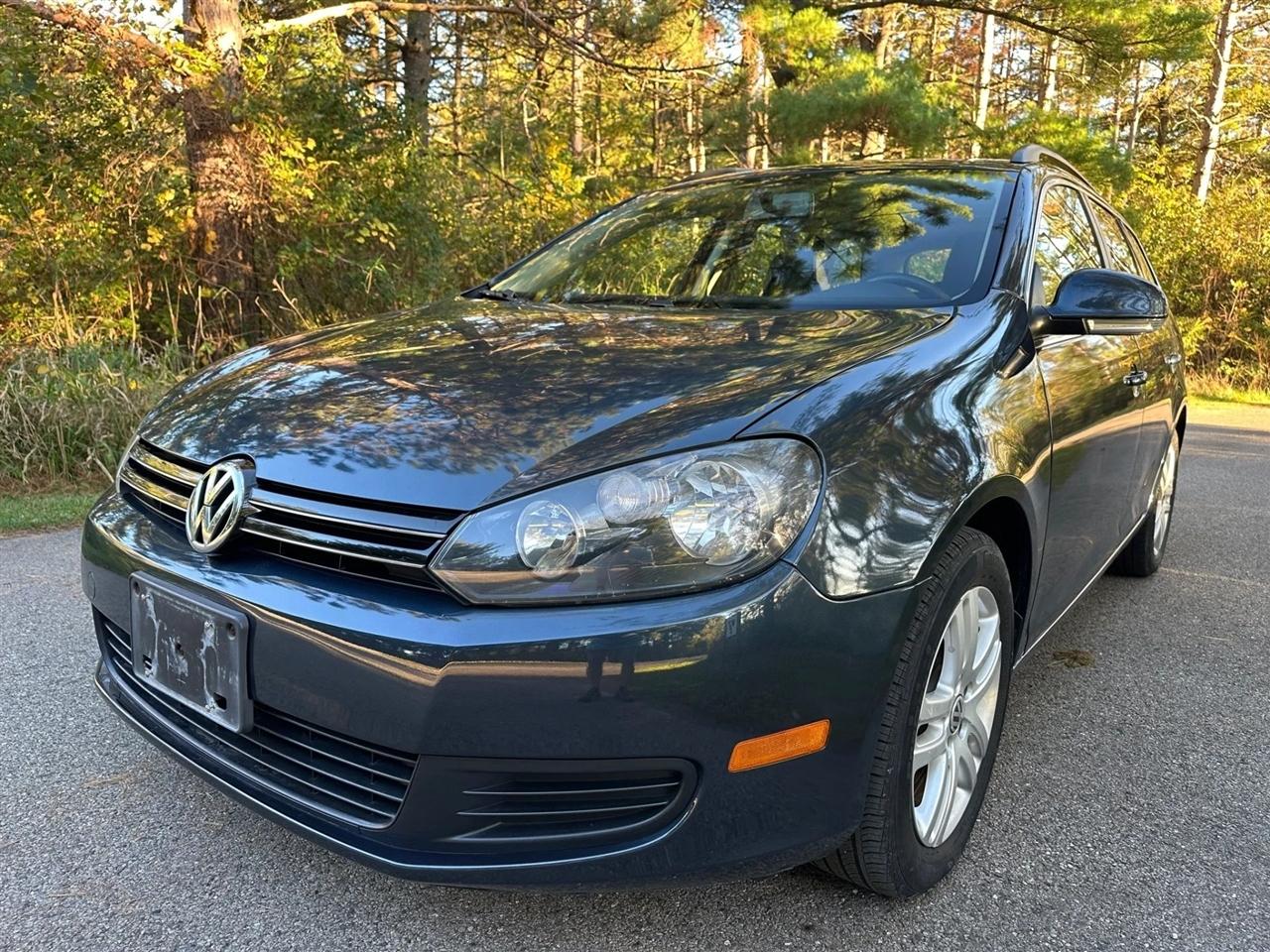 Volkswagen Jetta SportWagen  2010