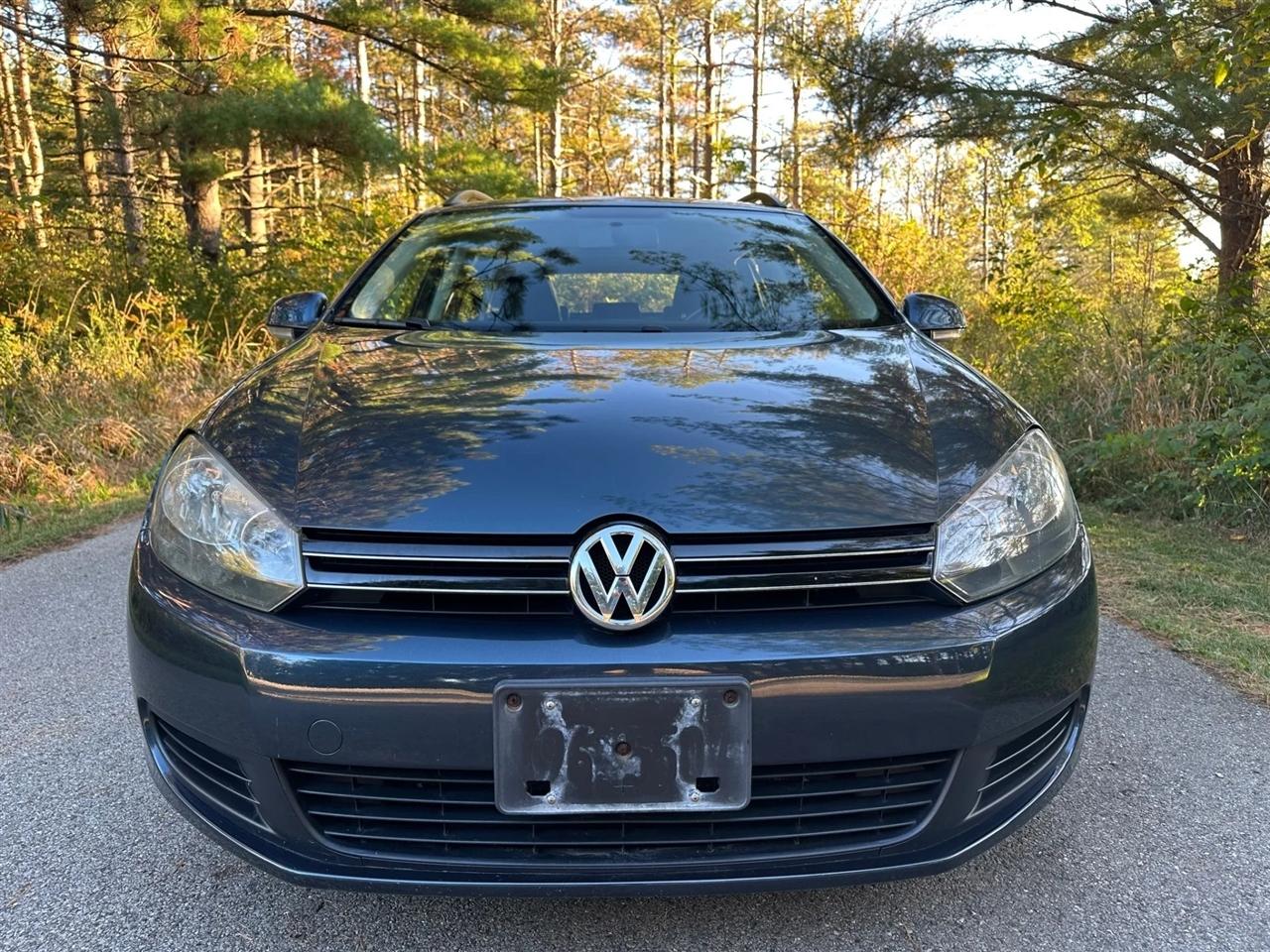 Volkswagen Jetta SportWagen  2010