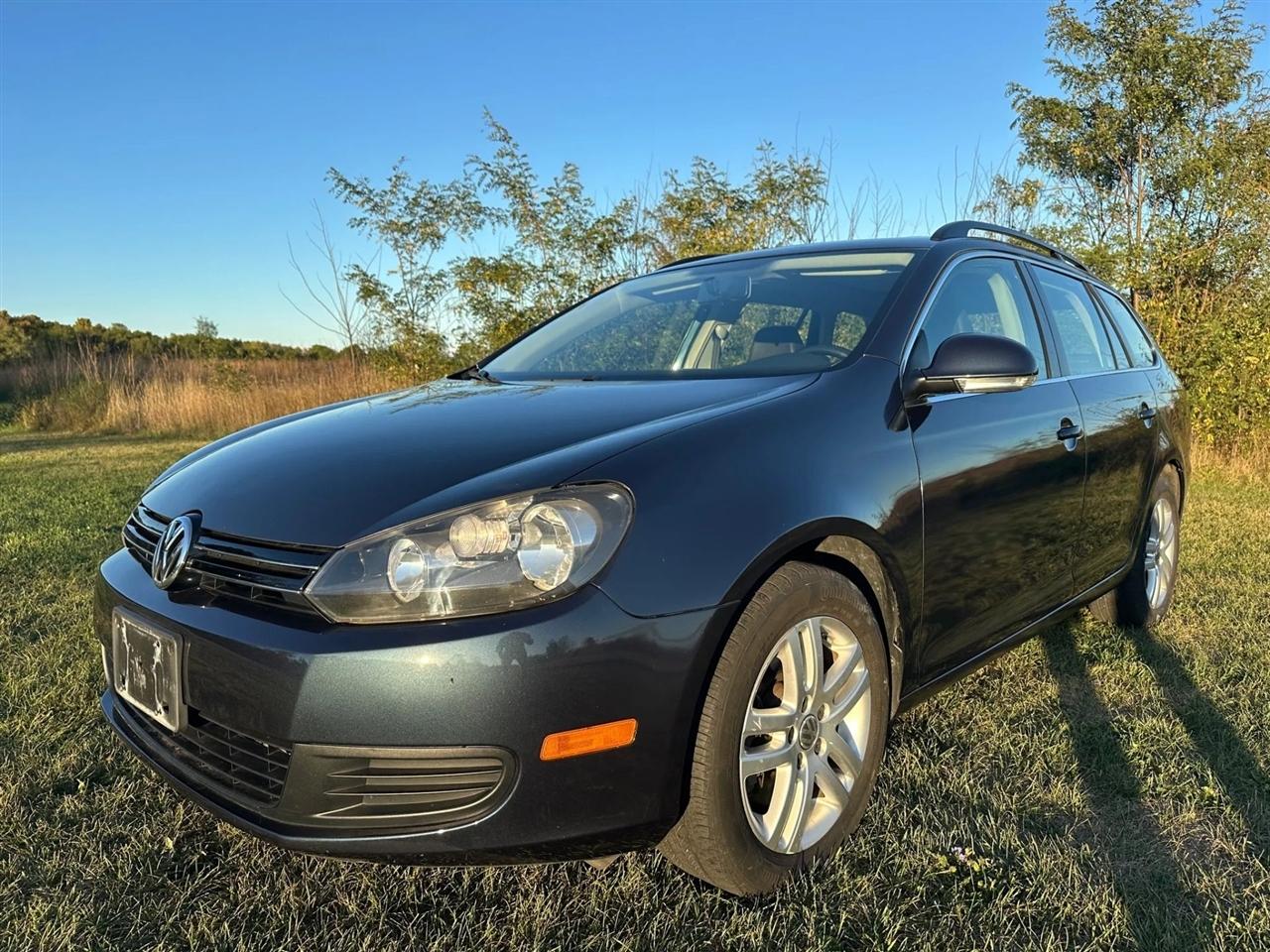 Volkswagen Jetta SportWagen  2010