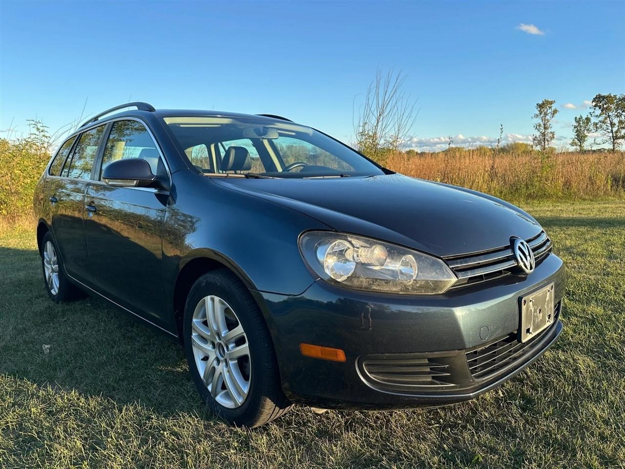 Volkswagen Jetta SportWagen  2010