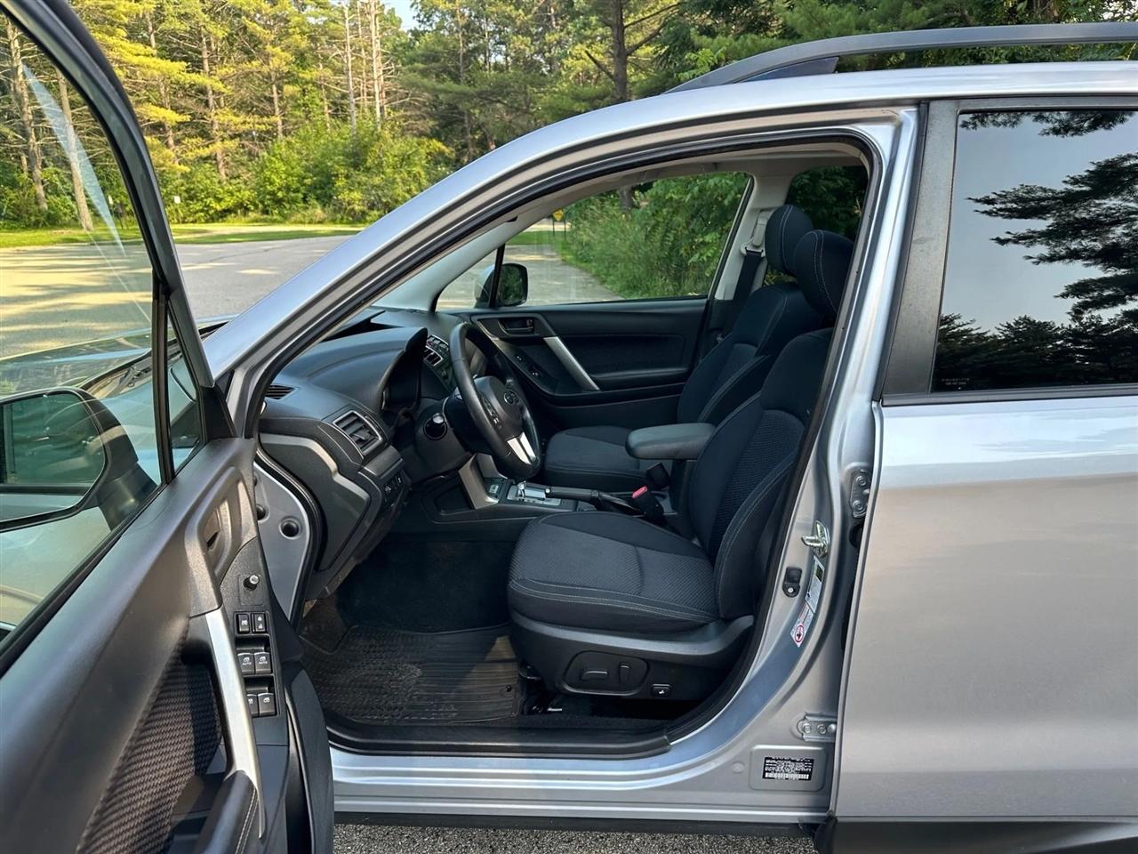 2017 Subaru Forester 2.5i Premium Sport Utility 4D