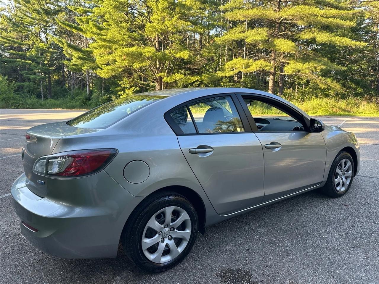 Mazda MAZDA3  2013