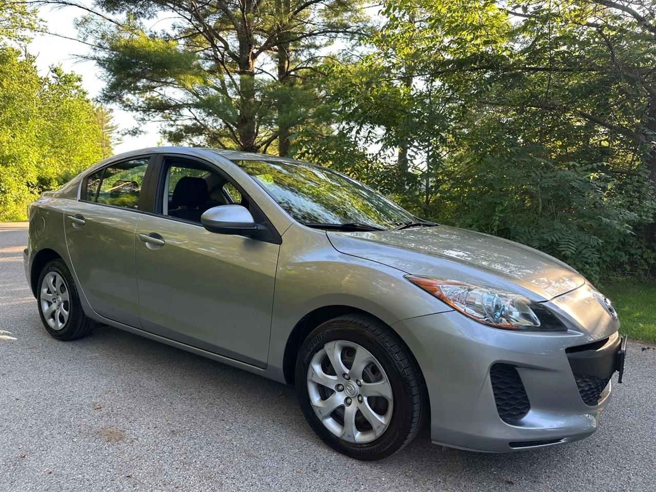 Mazda MAZDA3  2013