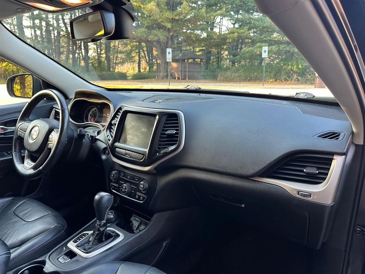 Jeep Cherokee  2016