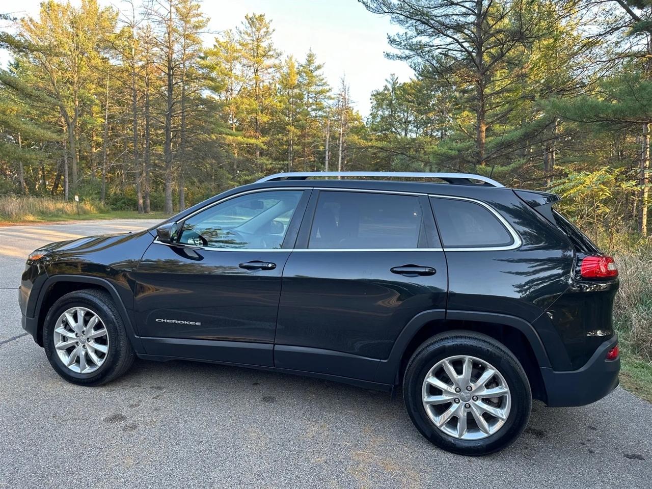 Jeep Cherokee  2016