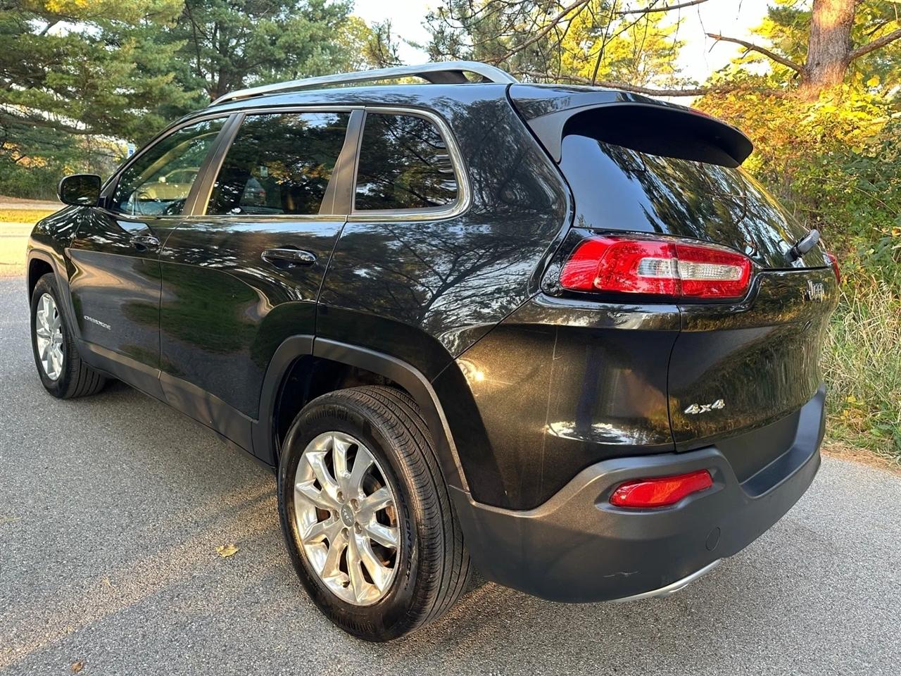 Jeep Cherokee  2016