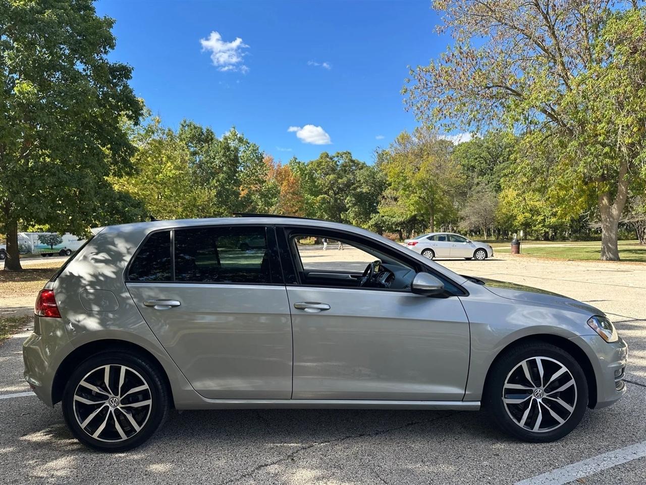 Volkswagen Golf  2017