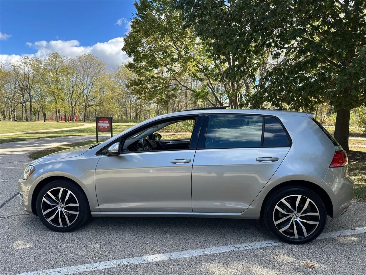 Volkswagen Golf  2017