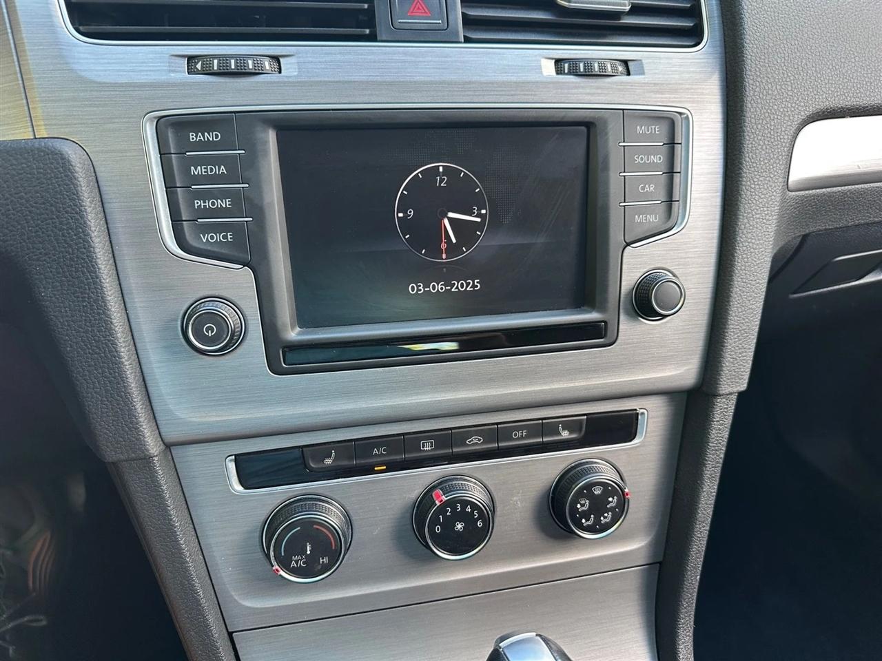 Volkswagen Golf  2017