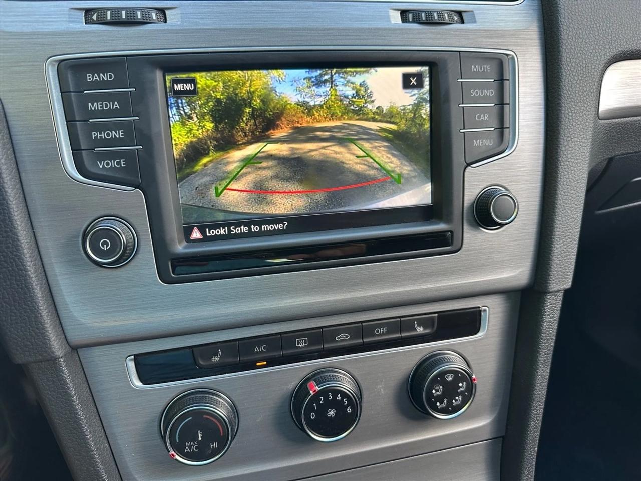 Volkswagen Golf  2017