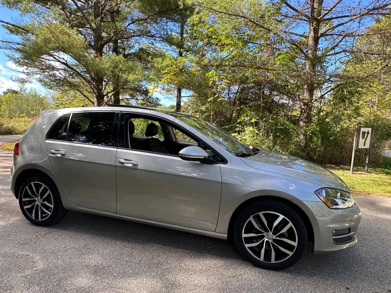 Volkswagen Golf  2017