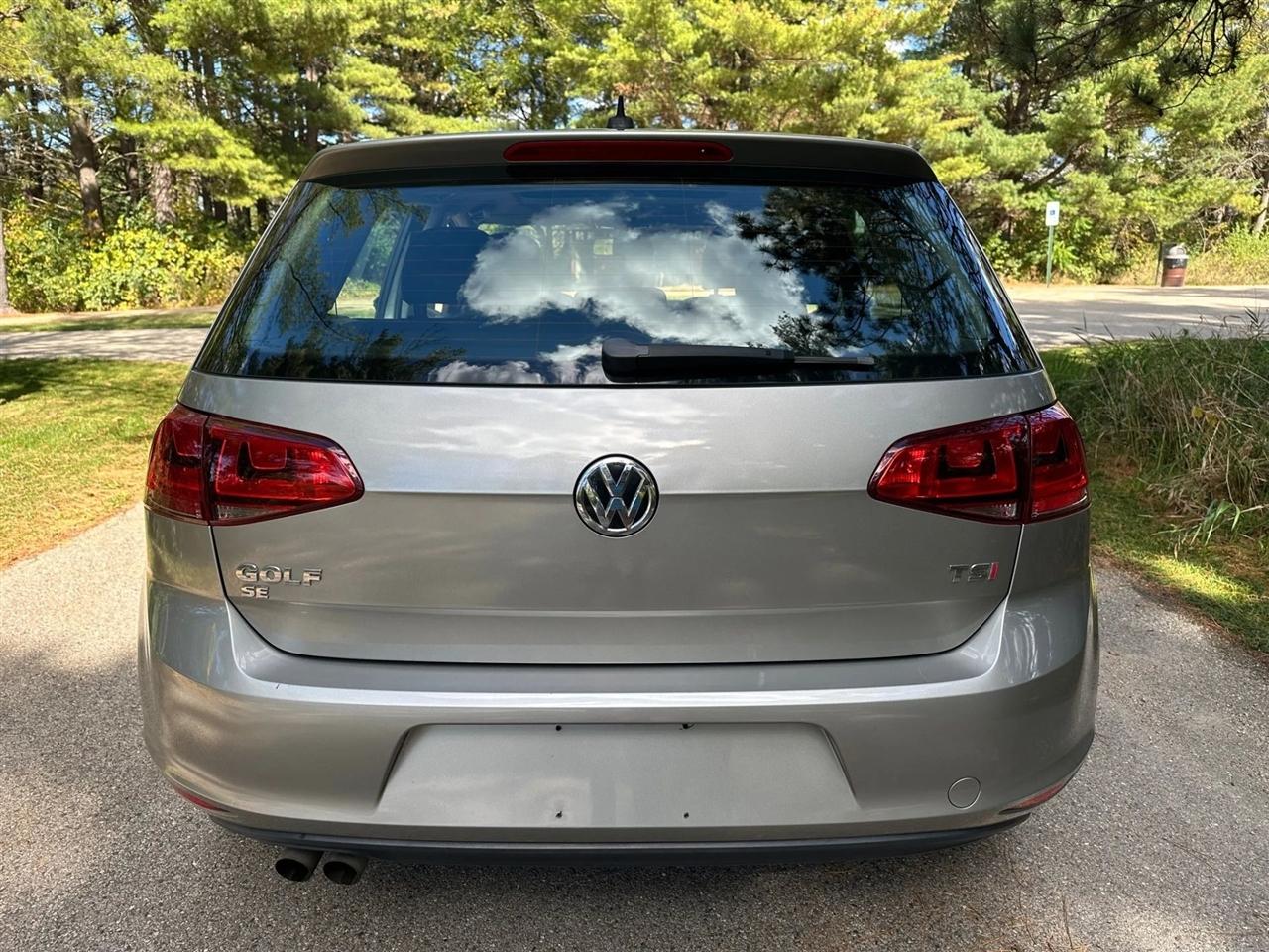 Volkswagen Golf  2017