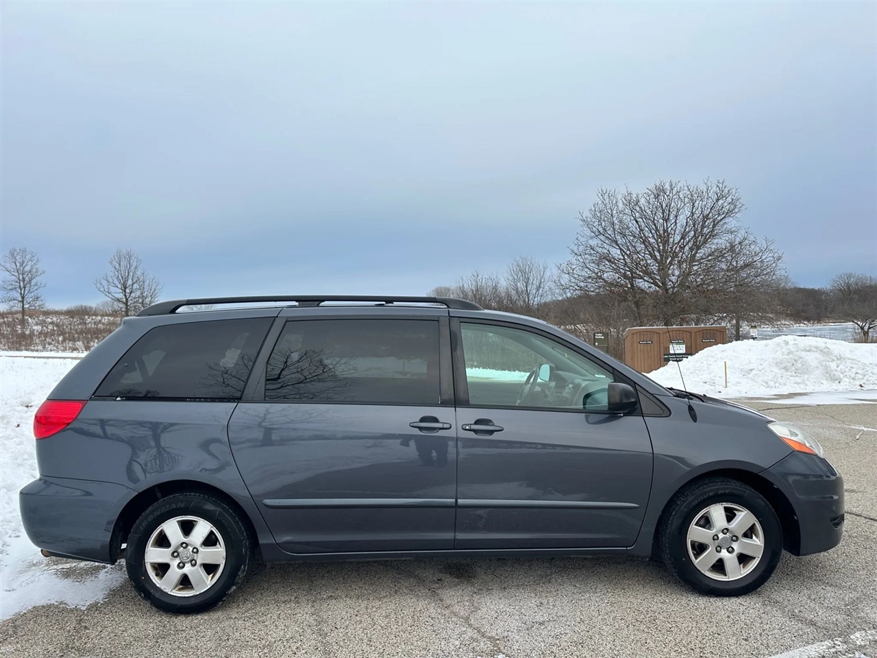 Toyota Sienna  2008