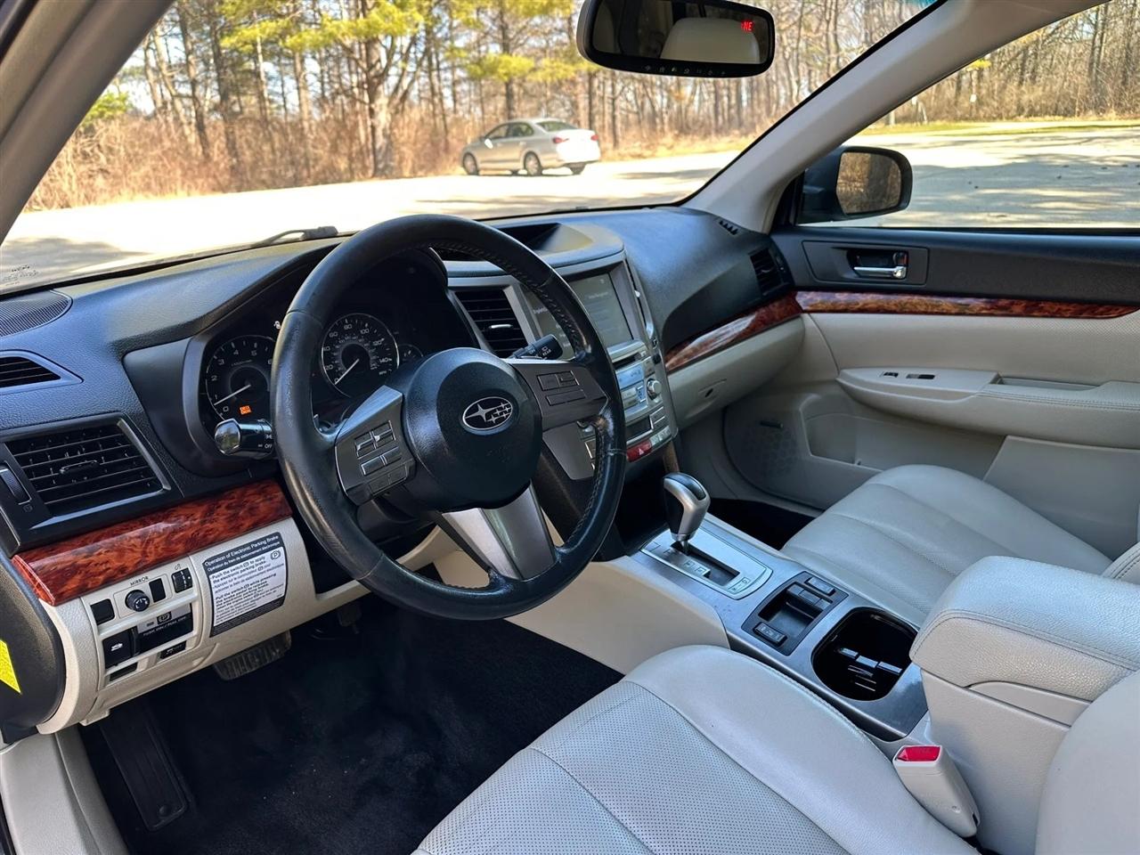 Subaru Outback  2010