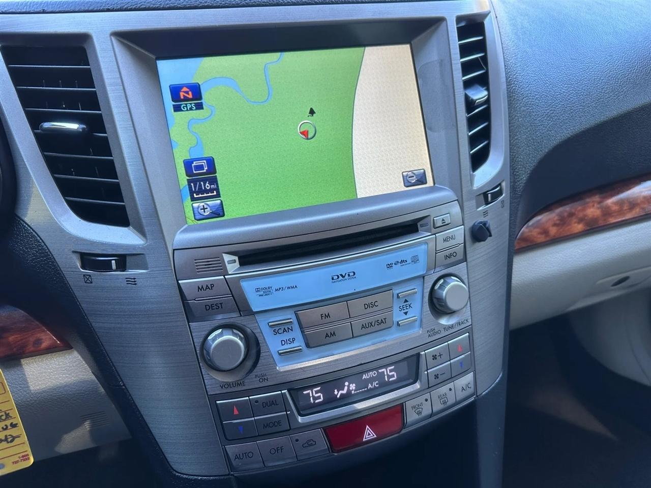 Subaru Outback  2010