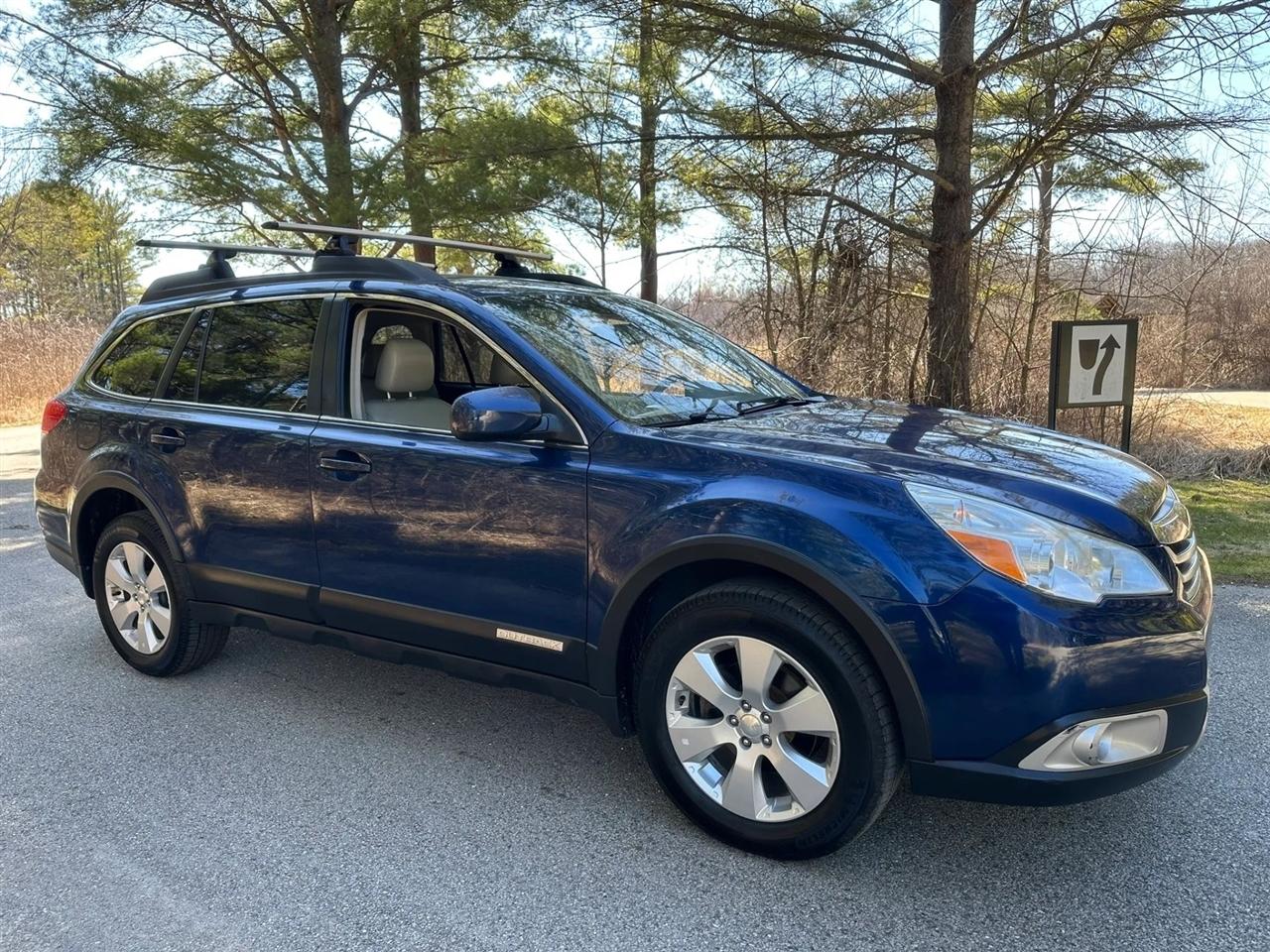 Subaru Outback  2010