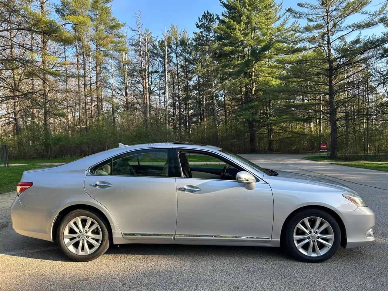 Lexus ES 350  2010