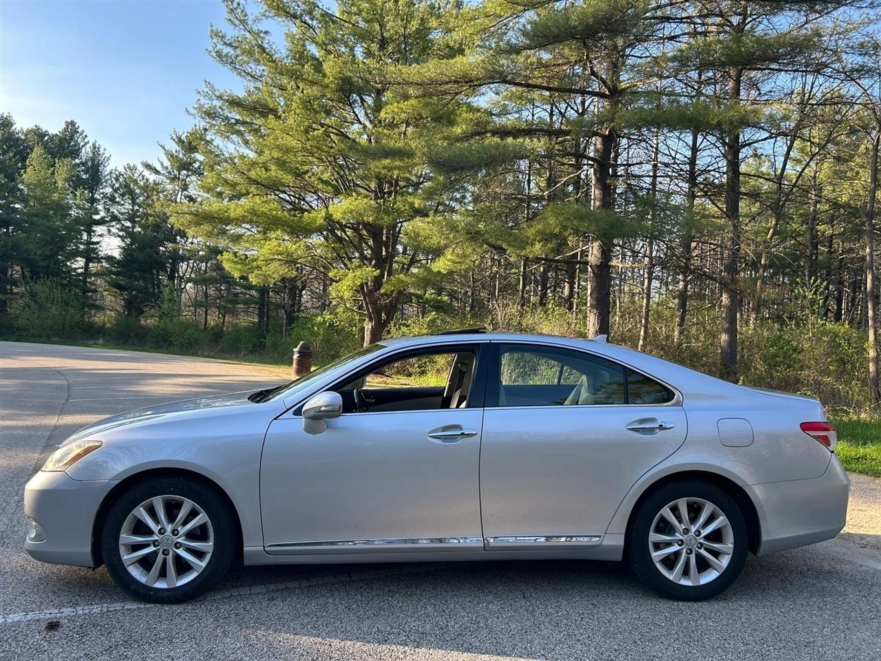 Lexus ES 350  2010