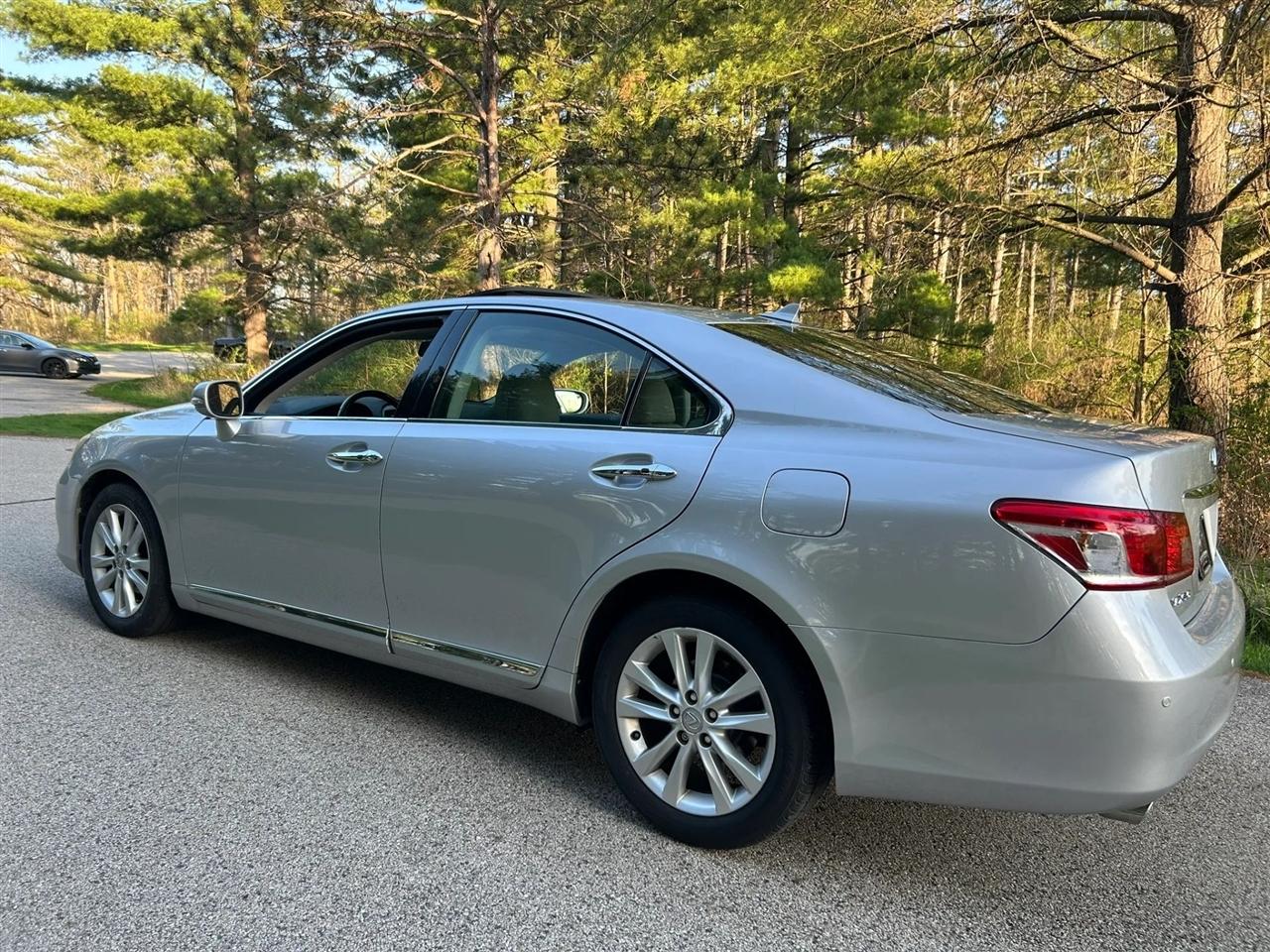 Lexus ES 350  2010