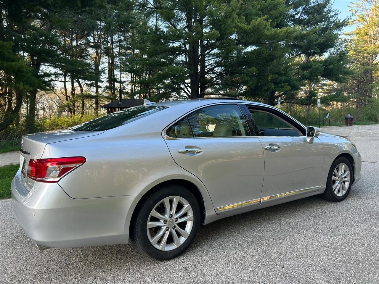 Lexus ES 350  2010