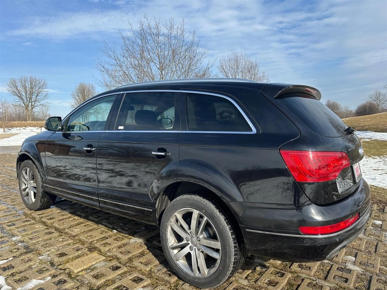 Audi Q7  2012