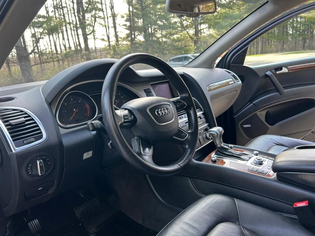 Audi Q7  2012