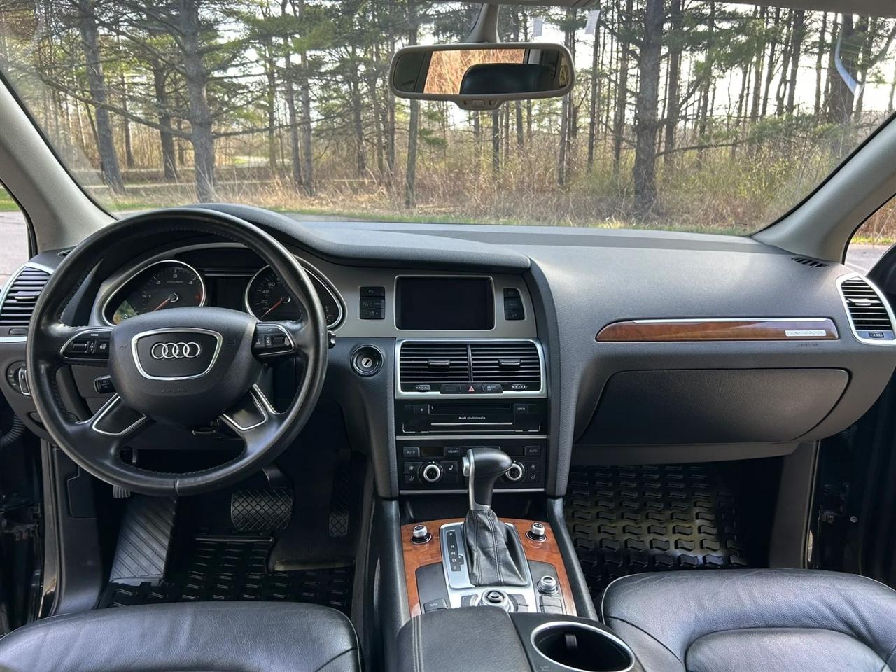 Audi Q7  2012