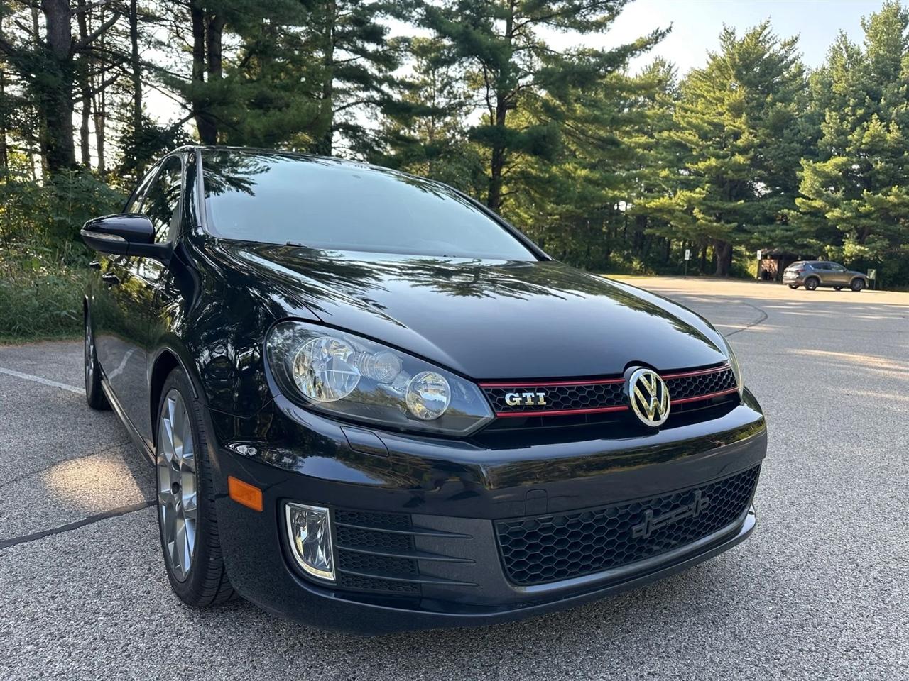 2013 Volkswagen GTI Wolfsburg Edition Hatchback Sedan 4D
