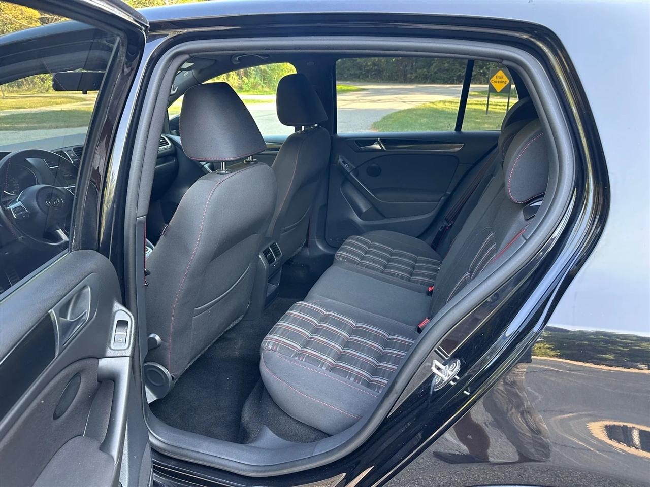 Volkswagen GTI  2013