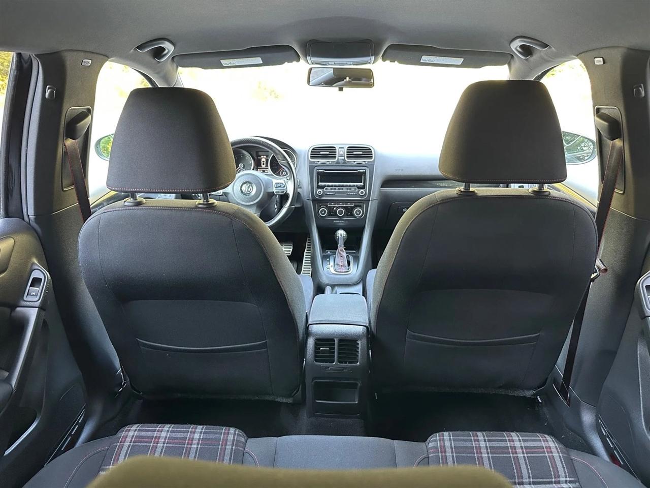 Volkswagen GTI  2013