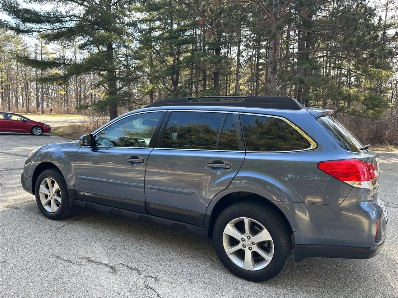 Subaru Outback  2013