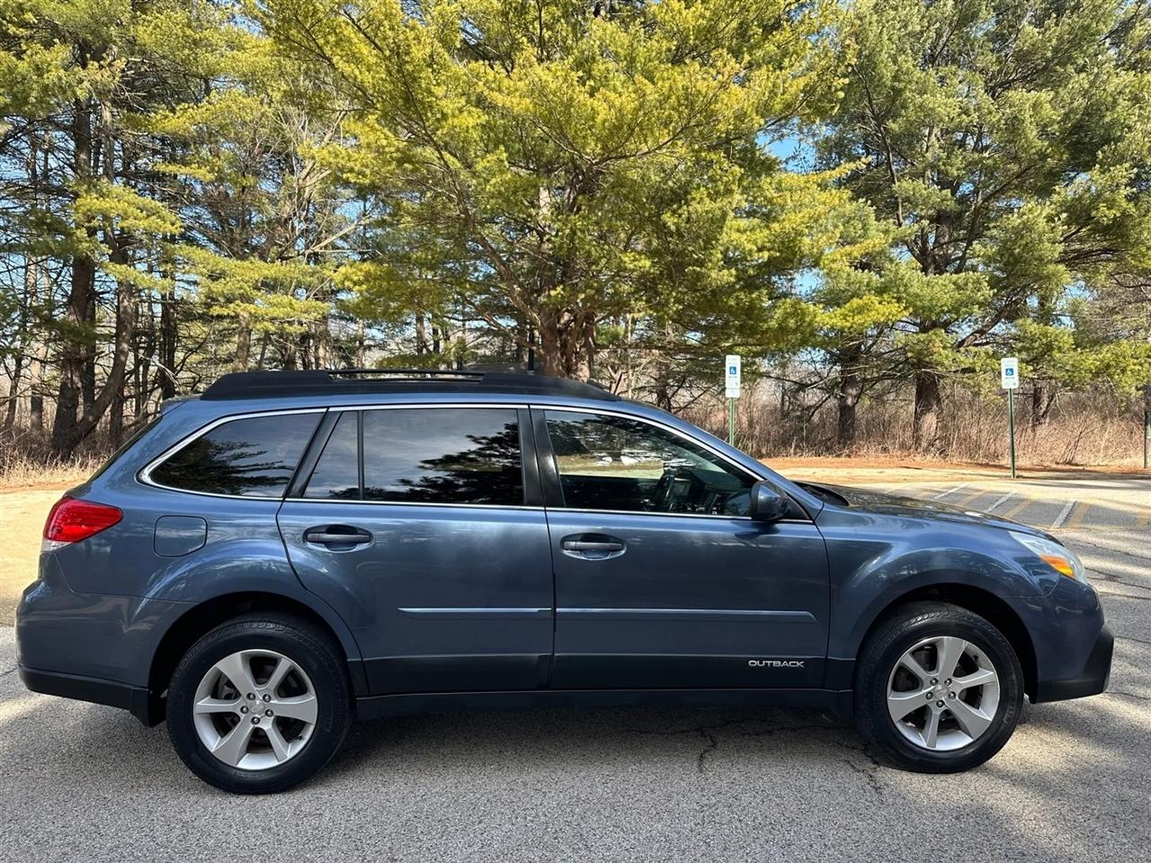 Subaru Outback  2013