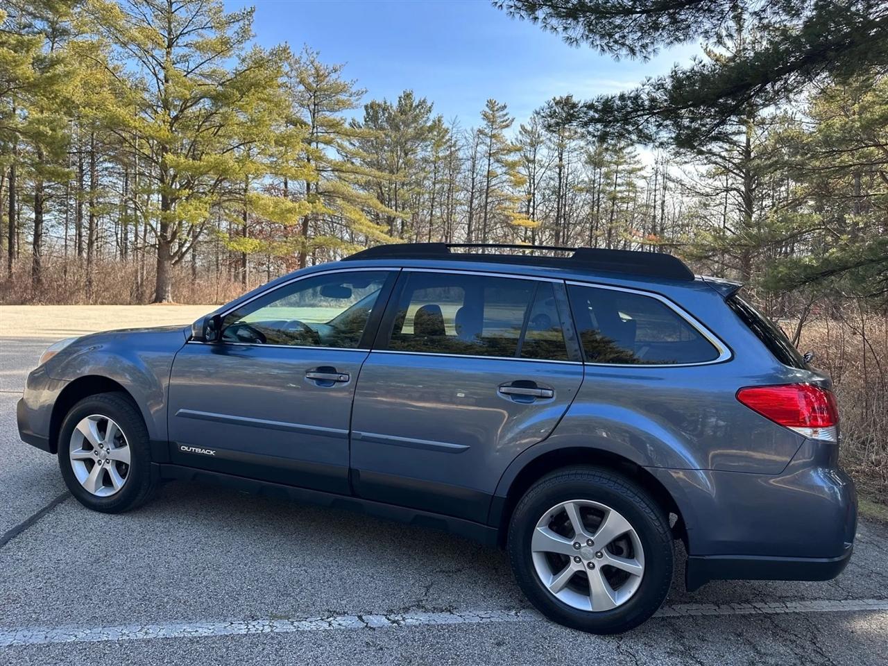 Subaru Outback  2013