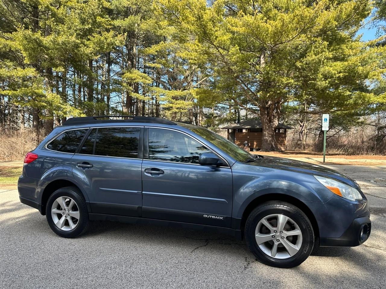 Subaru Outback  2013