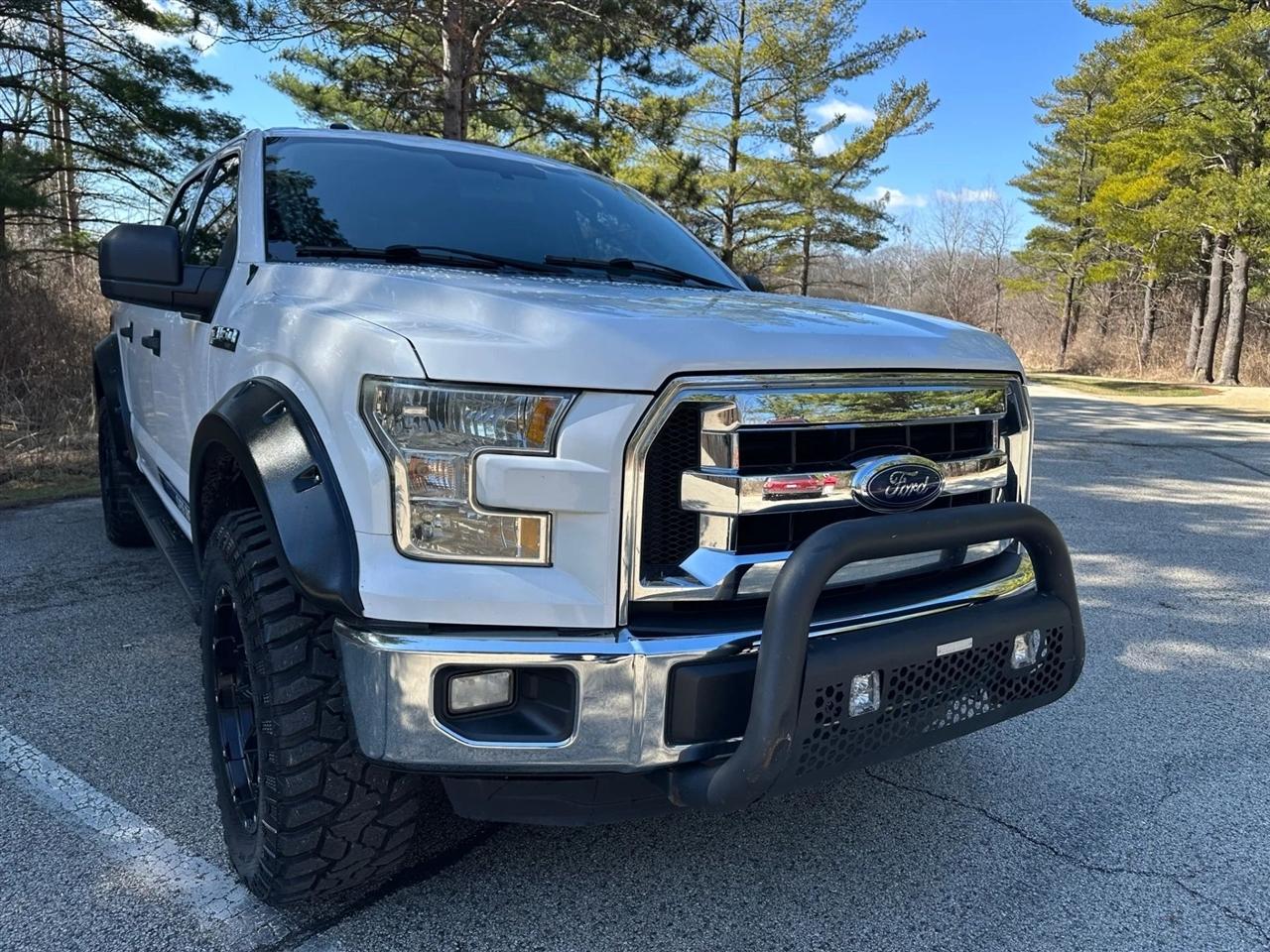 2016 Ford F-150 XLT Pickup 4D 5 1/2 ft