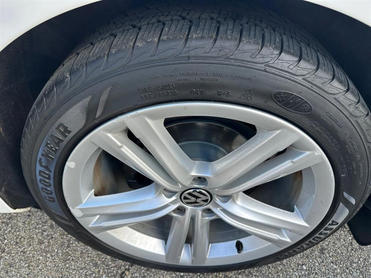 Volkswagen Passat  2013