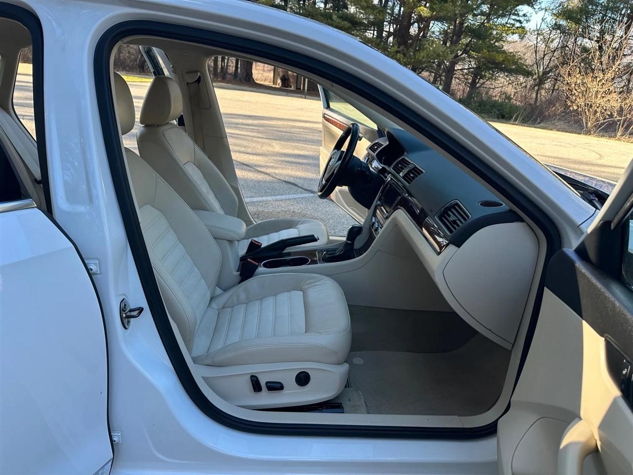 Volkswagen Passat  2013