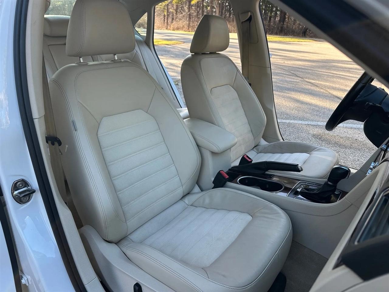 Volkswagen Passat  2013