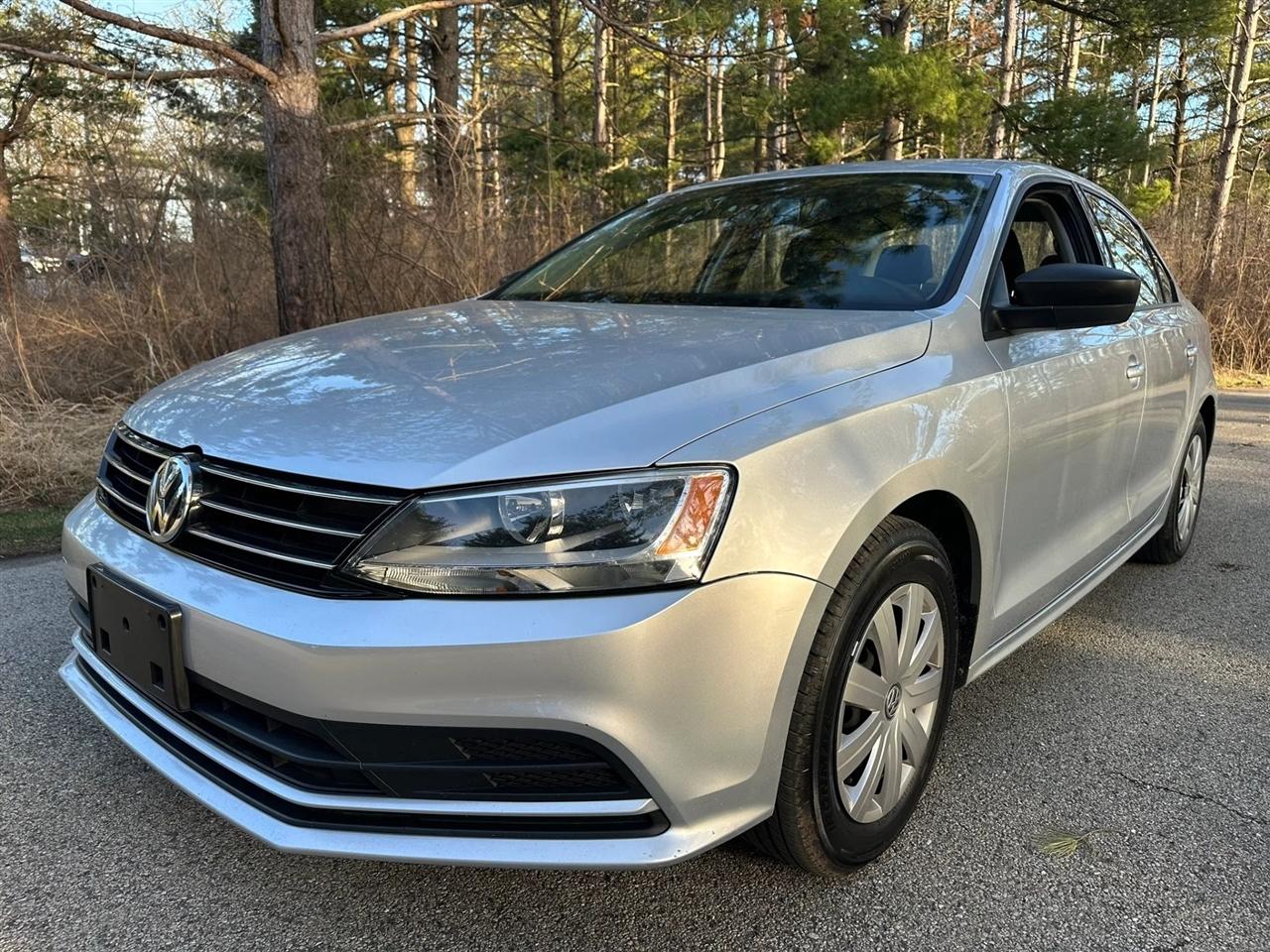 Volkswagen Jetta  2016