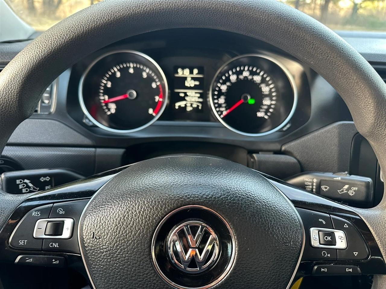 Volkswagen Jetta  2016