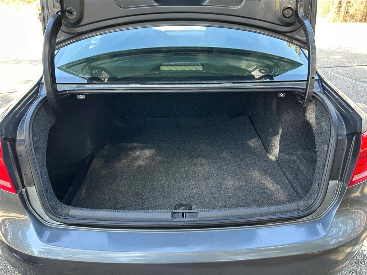 Volkswagen Passat  2012