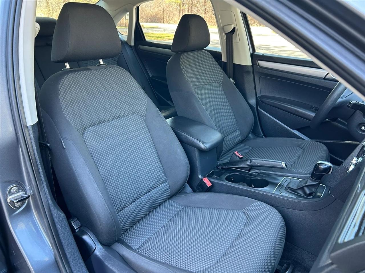 Volkswagen Passat  2012