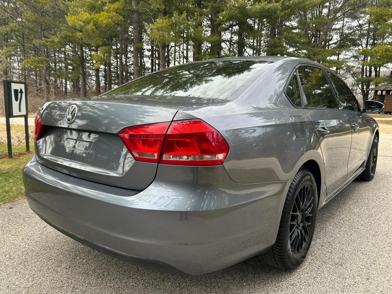 Volkswagen Passat  2012