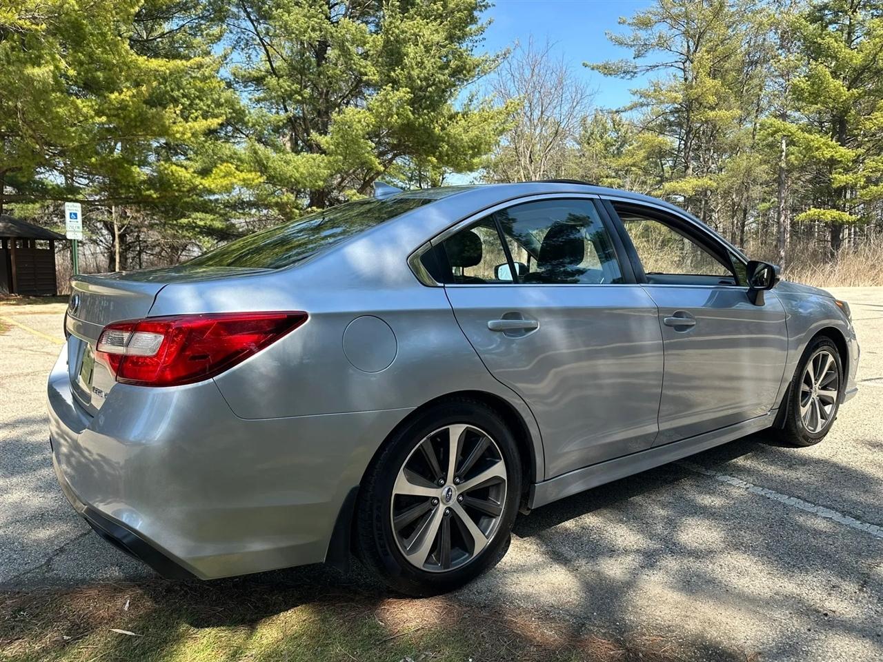 Subaru Legacy  2018